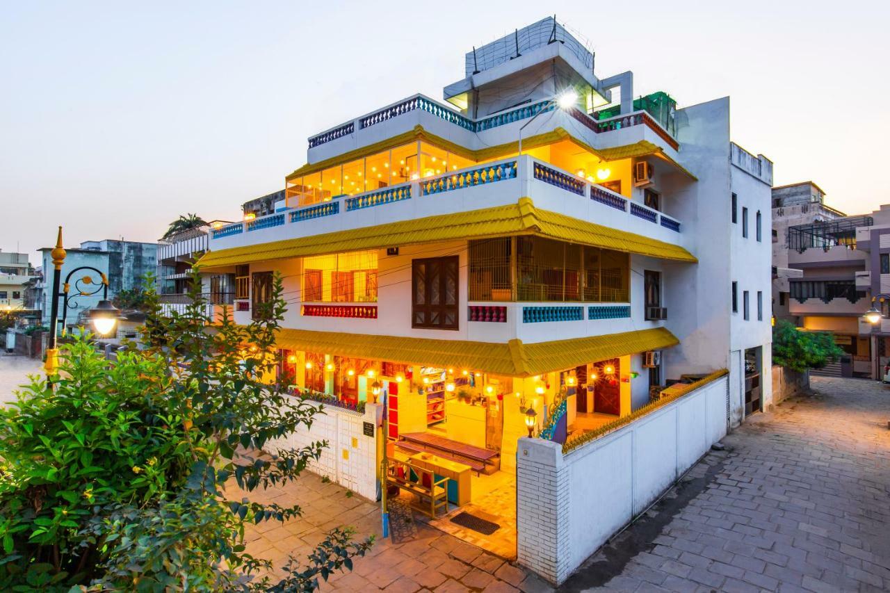 Gostops Lite Varanasi Bagian luar foto